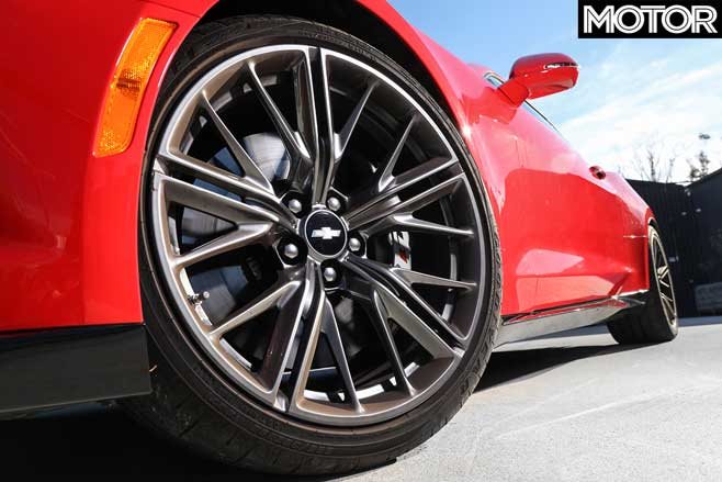 07 2019 Chevrolet Camaro ZL1 wheel