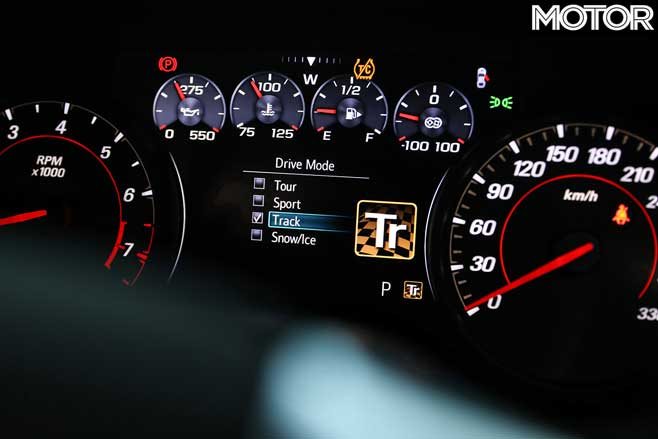 14 2019 Chevrolet Camaro ZL1 instrument cluster